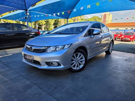 HONDA CIVIC 2.0 LXR 16V FLEX 4P AUTOMÁTICO HONDA CIVIC 2.0 LXR 16V FLEX 4P AUTOMÁTICO